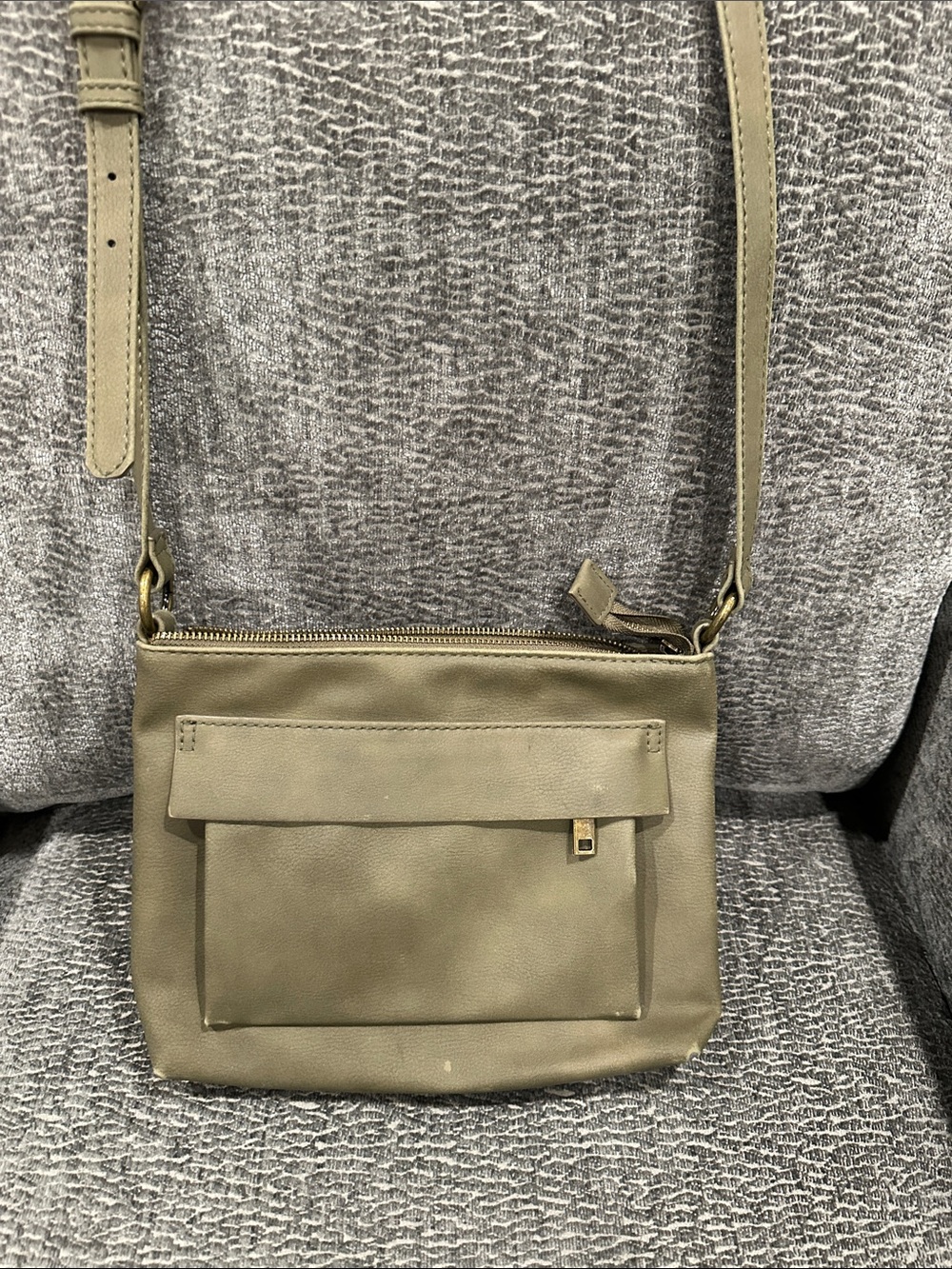 Universal Thread Olive Green Crossbody with Front Flap Pocket
